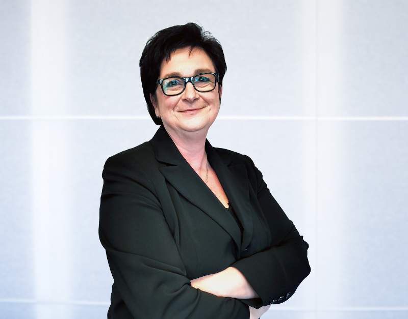 Christiane Schmidt - Leiterin Polymerbeschichtungen Christiane Schmidt - Leiterin Polymerbeschichtungen